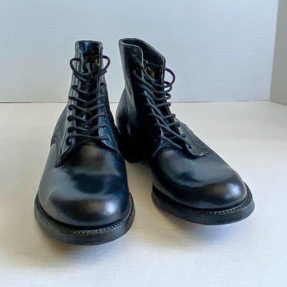 Vintage 1968 RCMP Black Dress/Work Boots - Picture 7 of 10